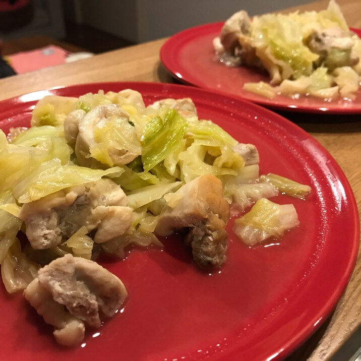 簡単!キャベツと鶏肉の旨ダシ蒸し